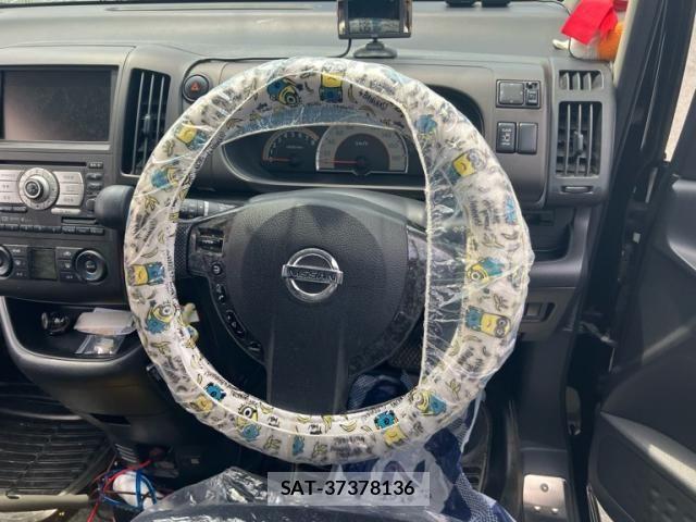Nissan SERENA 2007-09 7788920-8