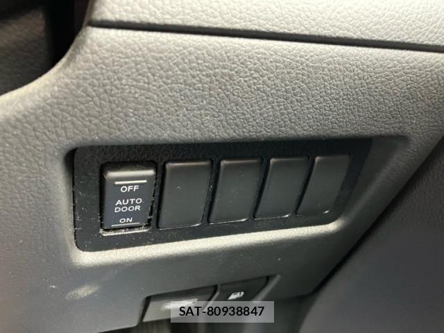 Nissan SERENA 2007-08 7788924-22