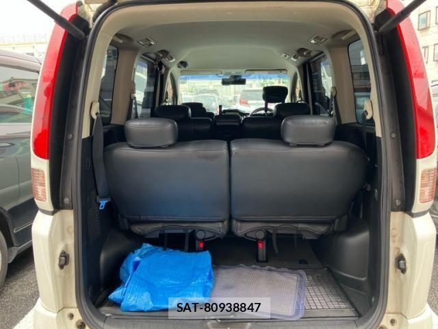 Nissan SERENA 2007-08 7788924-6