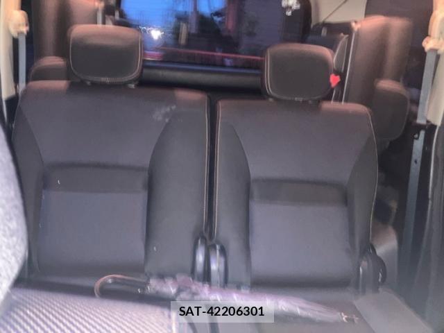 Nissan SERENA 2010-04 7879338-15