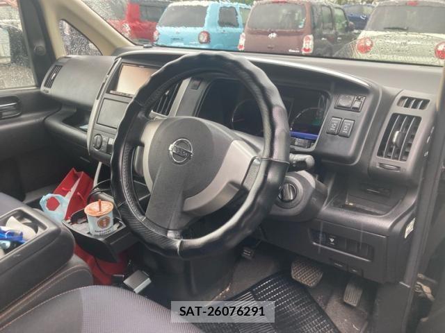 Nissan SERENA 2010-10 7879335-8