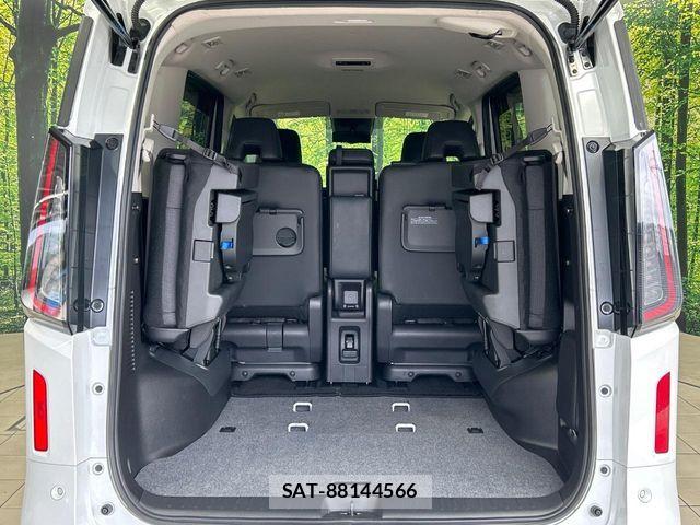 Nissan SERENA 2023-12 7879292-12
