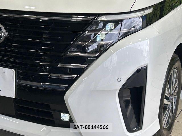 Nissan SERENA 2023-12 7879292-8