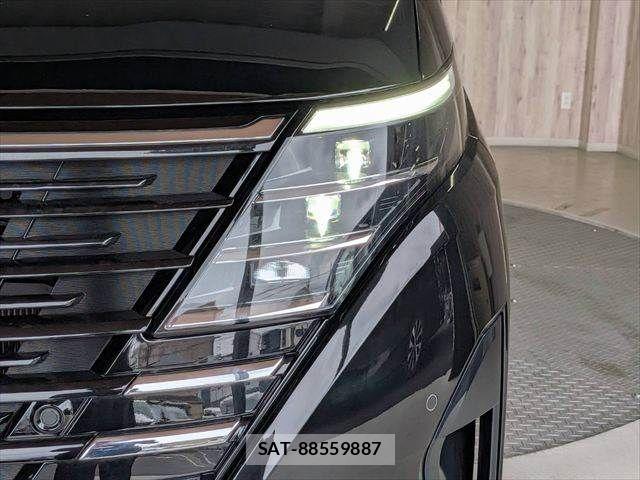 Nissan SERENA 2023-07 7879295-13