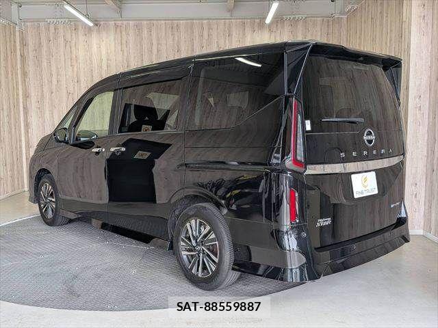 Nissan SERENA 2023-07 7879295-21