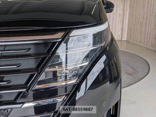 Nissan SERENA 2023-07 7879295-23