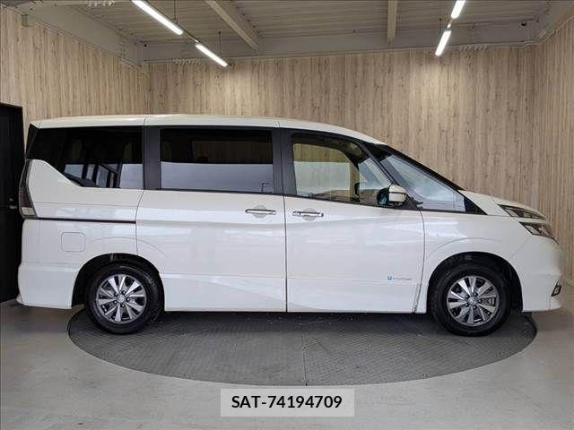 Nissan SERENA 2018-05 7879312-18