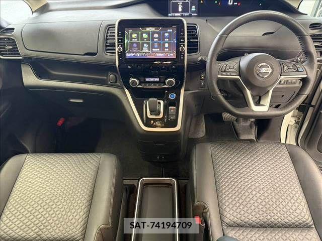 Nissan SERENA 2018-05 7879312-2