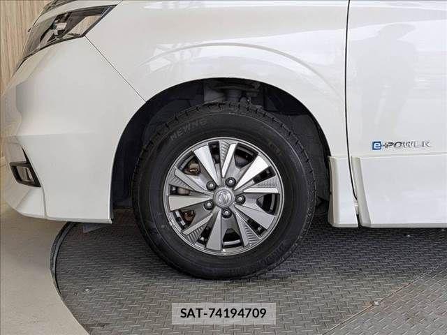 Nissan SERENA 2018-05 7879312-29