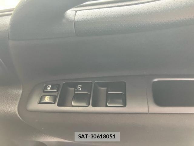 Nissan SERENA 2009-01 7879322-14