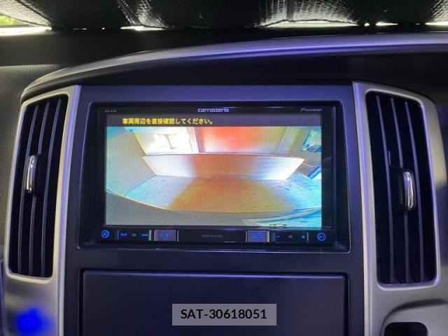 Nissan SERENA 2009-01 7879322-23