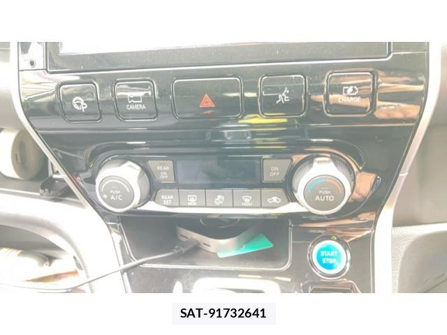 Nissan SERENA 2018-04 7879318-11