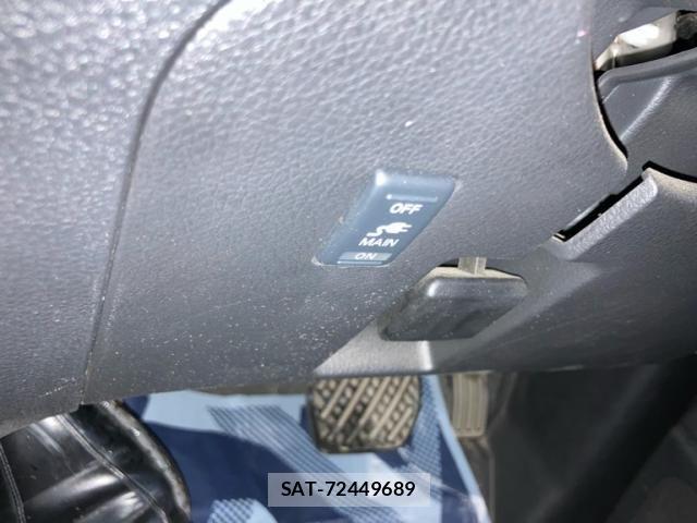 Nissan SERENA 2007-09 7879330-22