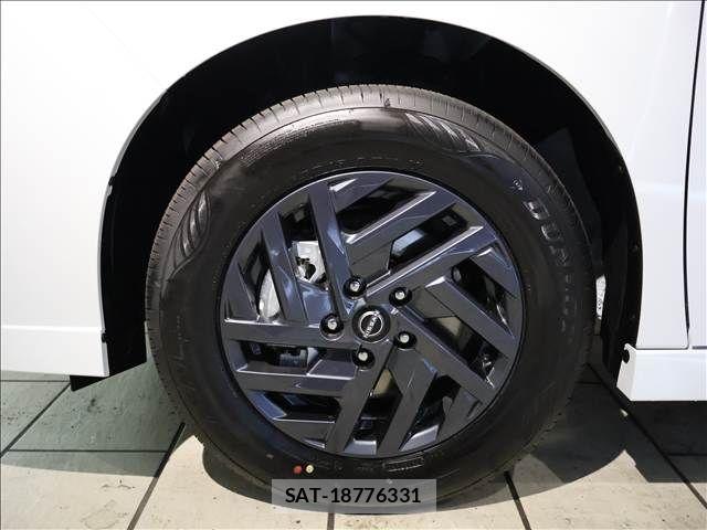 Nissan SERENA 2026-05 7879289-17