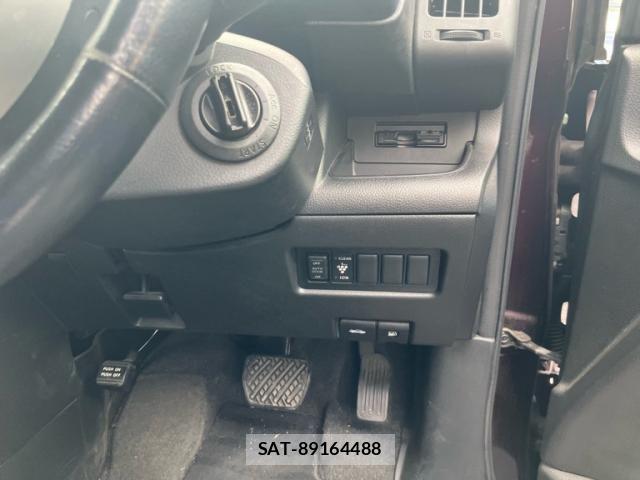 Nissan SERENA 2009-12 7879331-13
