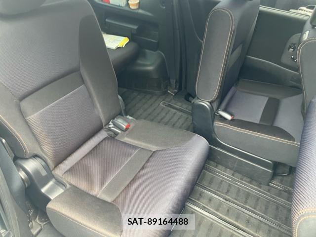 Nissan SERENA 2009-12 7879331-18