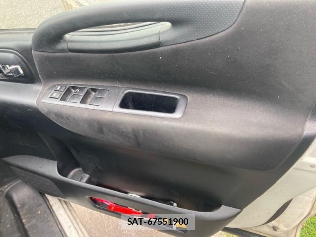 Nissan SERENA 2009-08 7879326-9