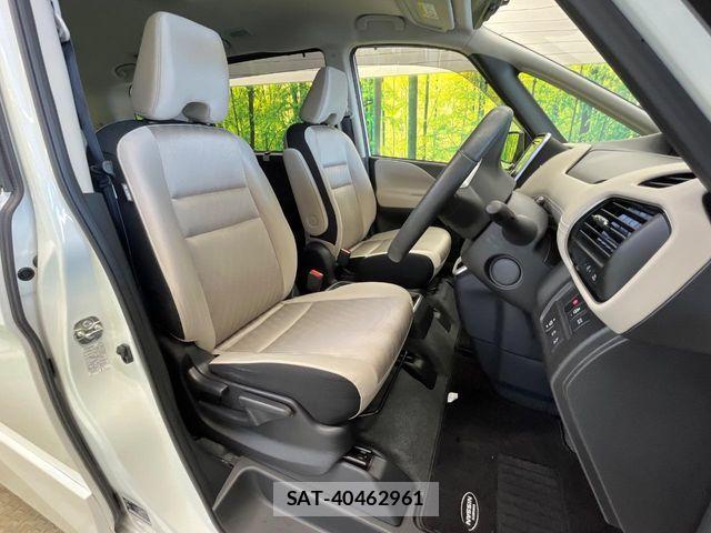Nissan SERENA 2018-05 7879316-9