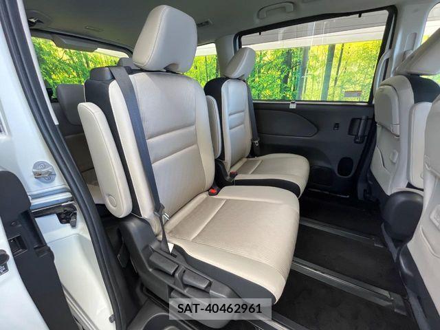 Nissan SERENA 2018-05 7879316-10