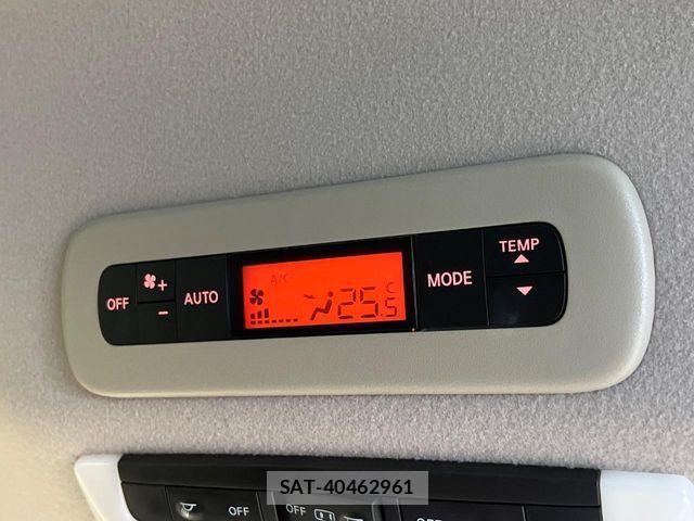 Nissan SERENA 2018-05 7879316-8