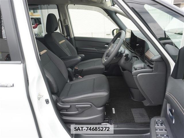 Nissan SERENA 2023-03 7903354-12