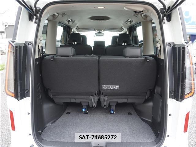 Nissan SERENA 2023-03 7903354-16