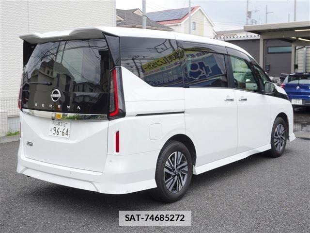 Nissan SERENA 2023-03 7903354-3