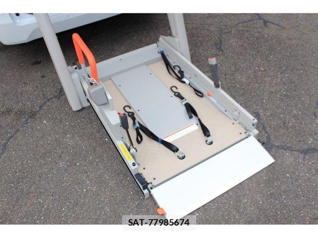 Nissan SERENA 2025-10 7903352-3