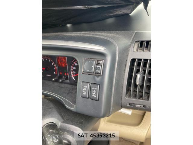 Nissan SERENA 2009-07 7963682-18