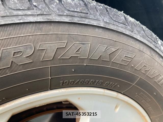 Nissan SERENA 2009-07 7963682-4