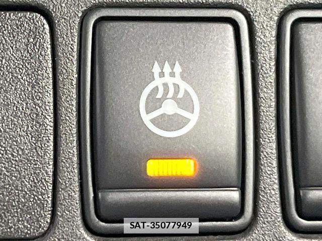 Nissan SERENA 2018-04 7963679-5