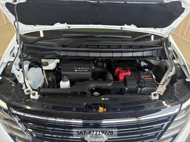 Nissan SERENA 2023-11 7963665-27