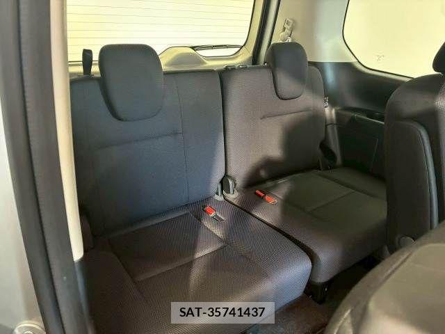 Nissan SERENA 2018-10 7963676-10