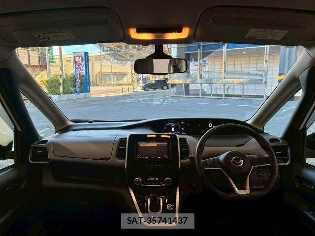 Nissan SERENA 2018-10 7963676-2