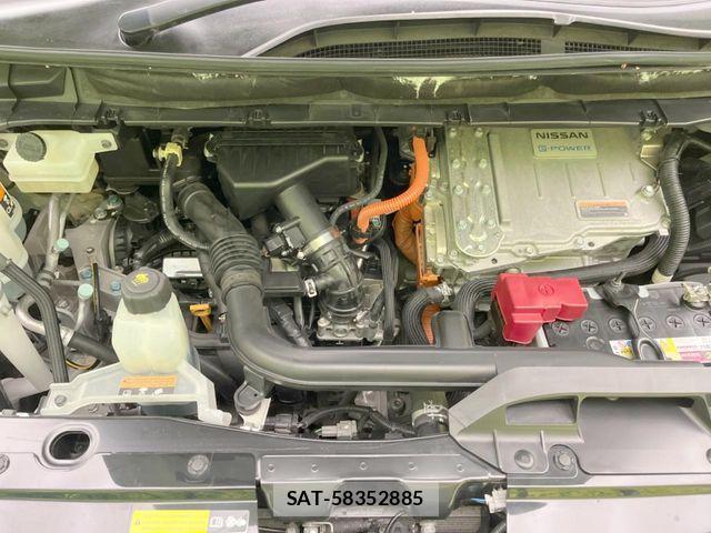 Nissan SERENA 2018-04 7963673-18
