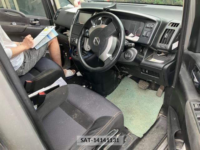 Nissan SERENA 2009-07 7963681-14