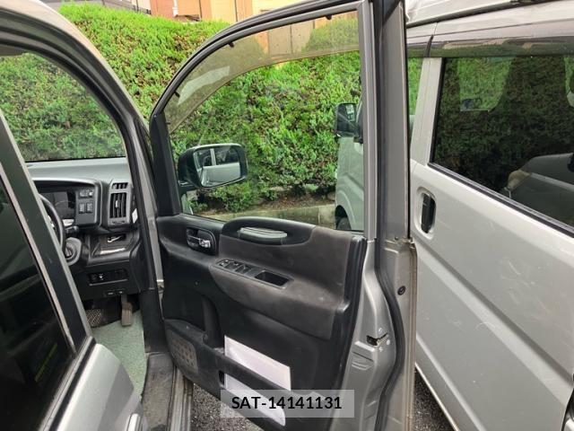 Nissan SERENA 2009-07 7963681-15