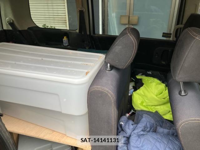 Nissan SERENA 2009-07 7963681-16