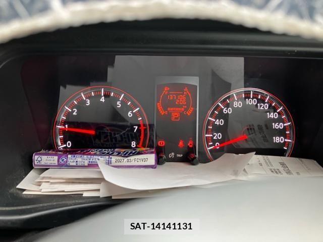 Nissan SERENA 2009-07 7963681-25