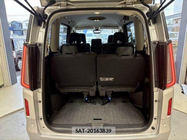 Nissan SERENA 2023-06 7963675-10