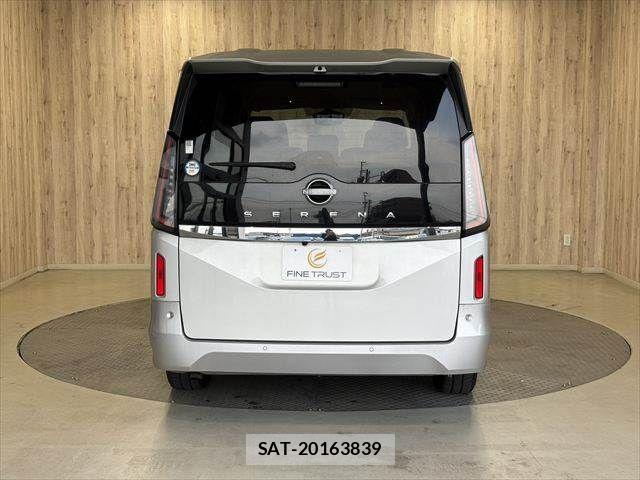Nissan SERENA 2023-06 7963675-17