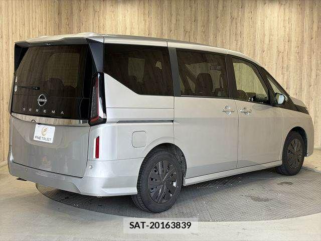 Nissan SERENA 2023-06 7963675-18
