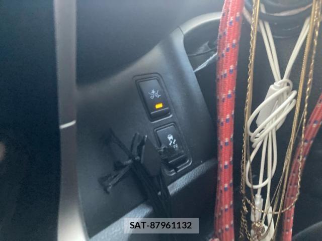 Nissan SERENA 2018-07 7963680-21
