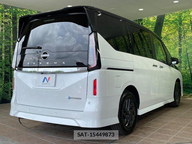 Nissan SERENA 2026-04 7963658-17