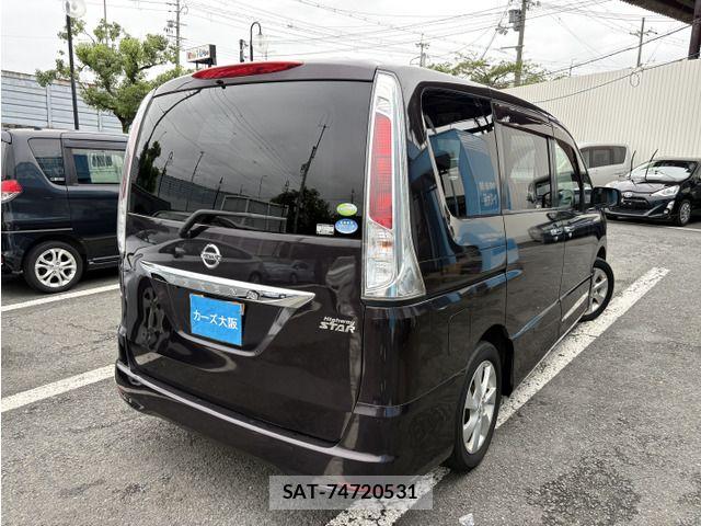 Nissan SERENA 2011-06 7980947-2
