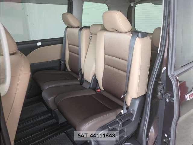 Nissan SERENA 2017-08 7980946-9