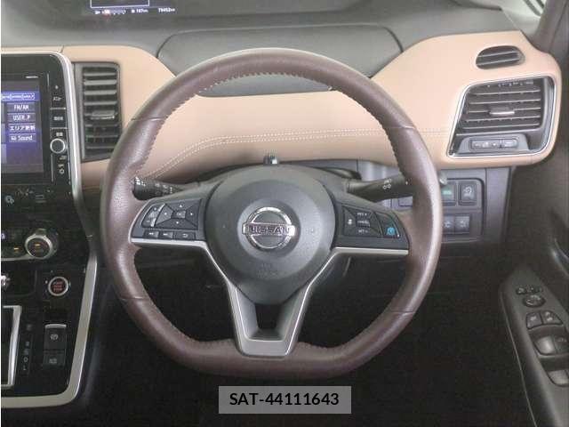Nissan SERENA 2017-08 7980946-12