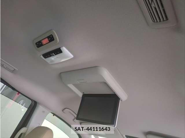 Nissan SERENA 2017-08 7980946-27