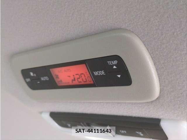 Nissan SERENA 2017-08 7980946-28