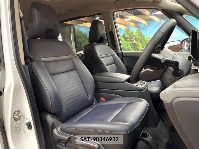 Nissan SERENA 2025-07 7980918-7